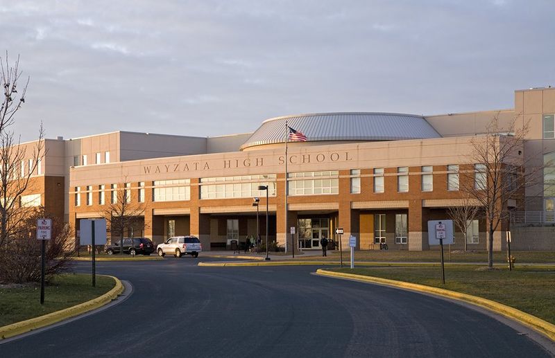 File:Wayzata High School 01.jpg